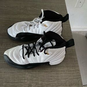 Kids Air Jordan basketball Sneakers size 1.5Y